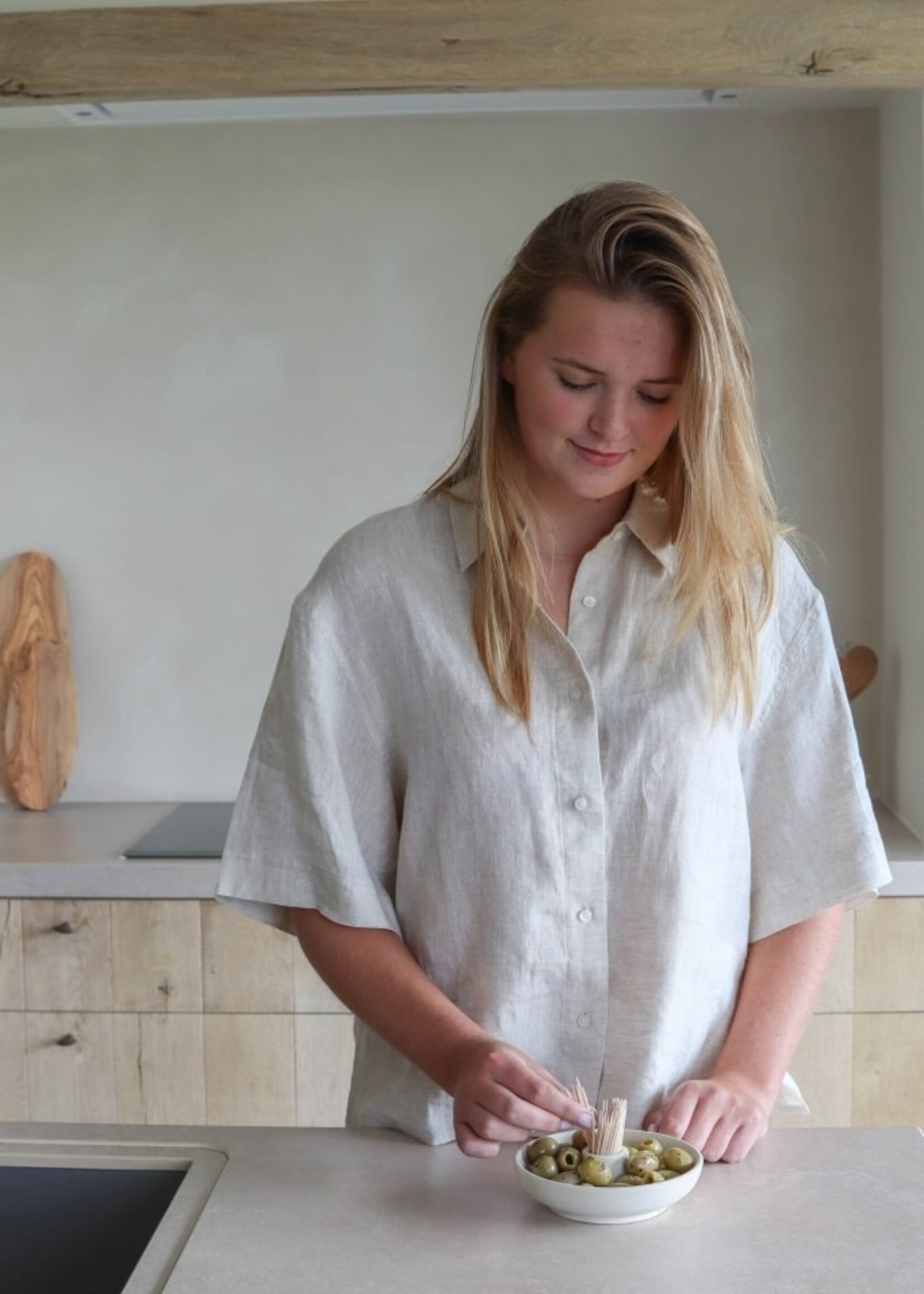 Aperitiefschaaltje met houder voor prikkers