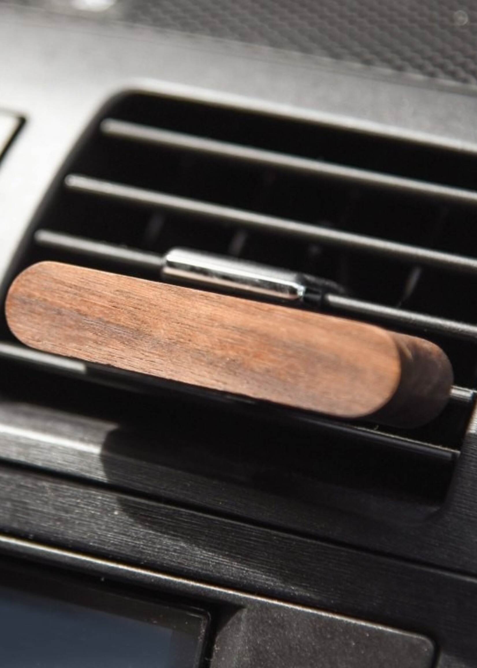 Car diffuser 'Let's go anywhere'