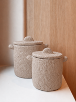 Aardewerk pot oor met deksel beige L