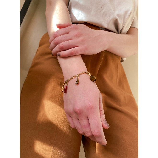 Charm pearl goud