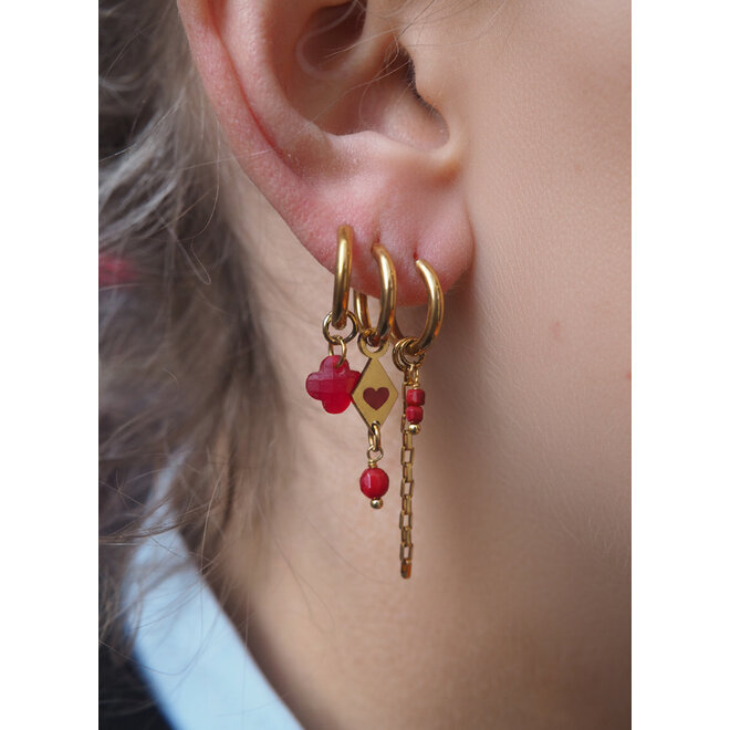 Oorbellen twisted clover mat donker rood goud