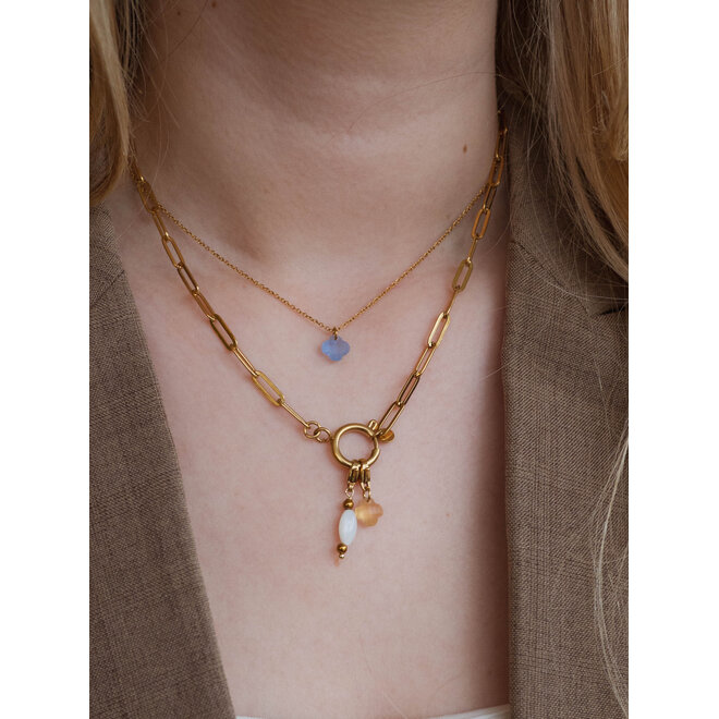 Ketting clover mat licht blauw goud