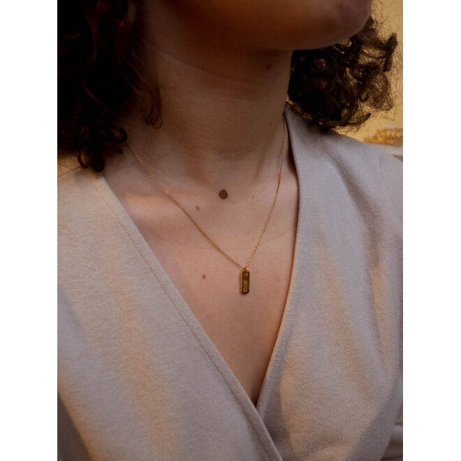 Gepersonaliseerde naam bedel tag goud