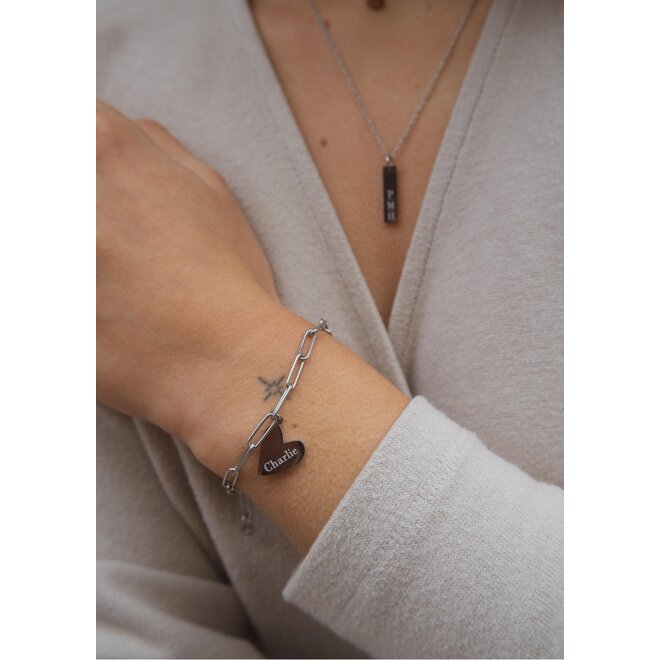 Gepersonaliseerde naam bedel heart zilver