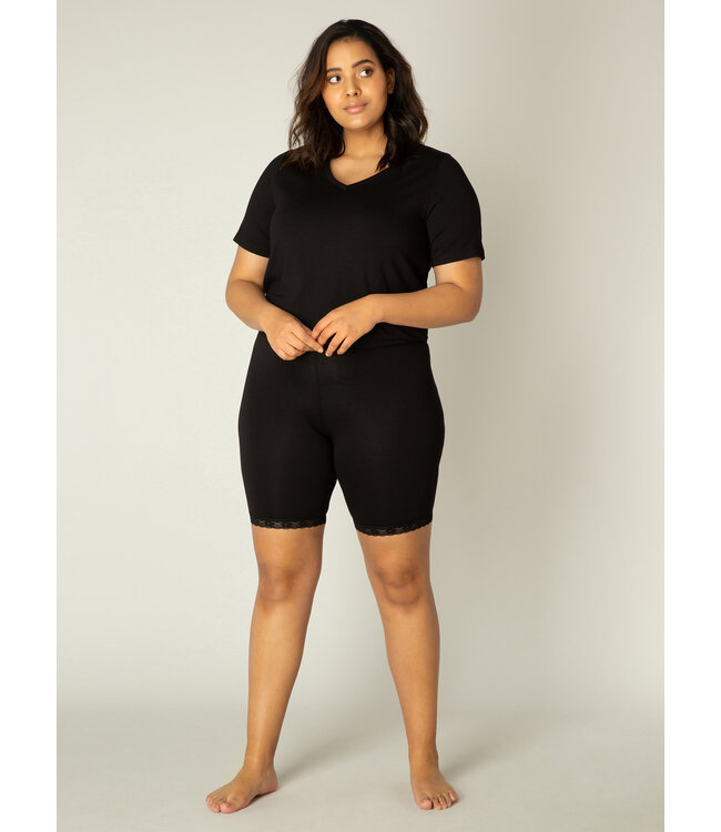 Base Level Curvy Ava Short