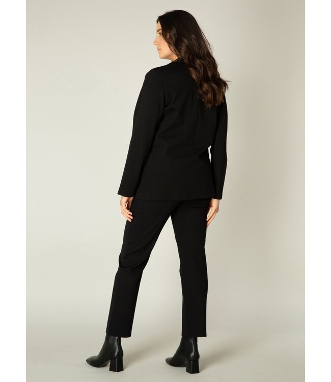 Base Level Curvy Aya Blazer