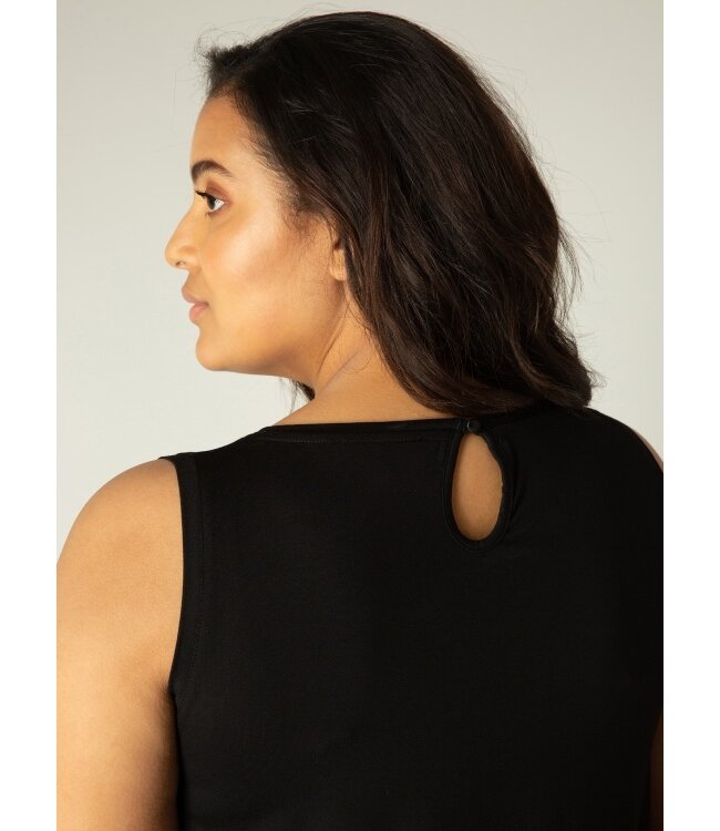 Base Level Curvy Yasmina Top