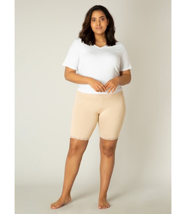 Base Level Curvy Ava Short