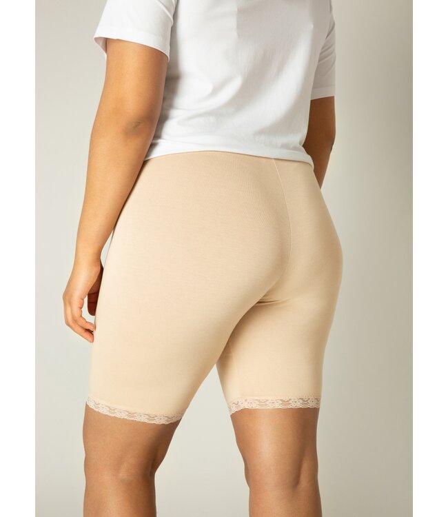 Base Level Curvy Ava Short