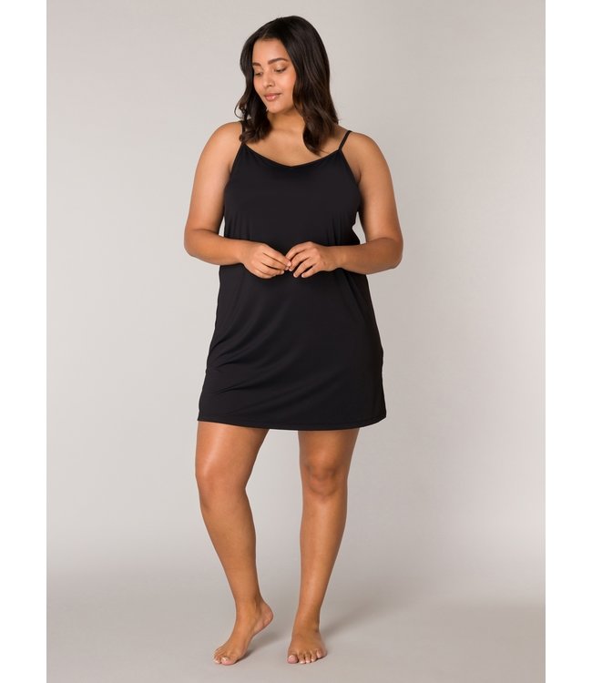 Base Level Curvy Yanira Dress