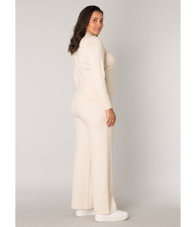 Base Level Curvy Yuena Pull Light Beige