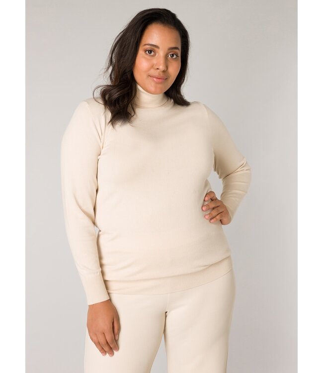 Base Level Curvy Yuena Pull Light Beige