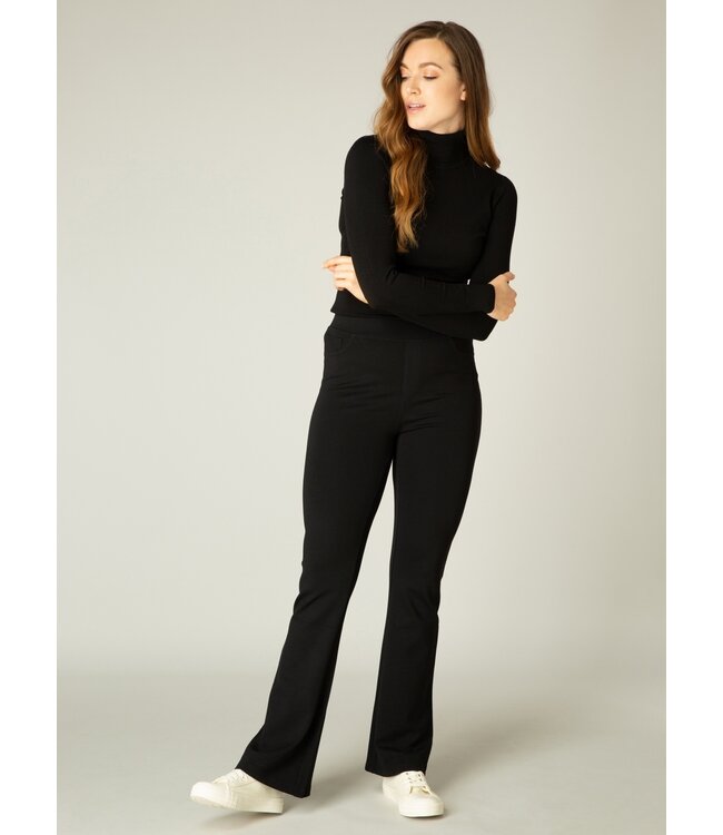 Base Level Yuen Coll Pull