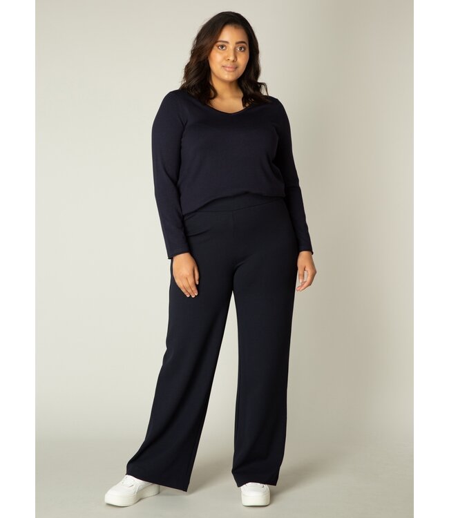Base Level Curvy Arah Pants Dark Blue