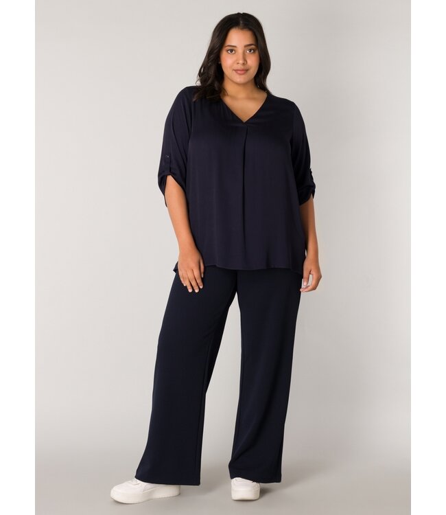 Base Level Curvy Yanina Blouse