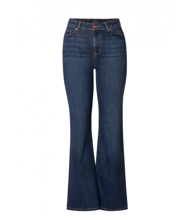 Base Level Curvy Yvana Flared Jeans Mid Blue