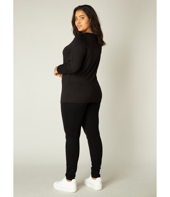 Base Level Curvy Comfort Longsleeve Aso