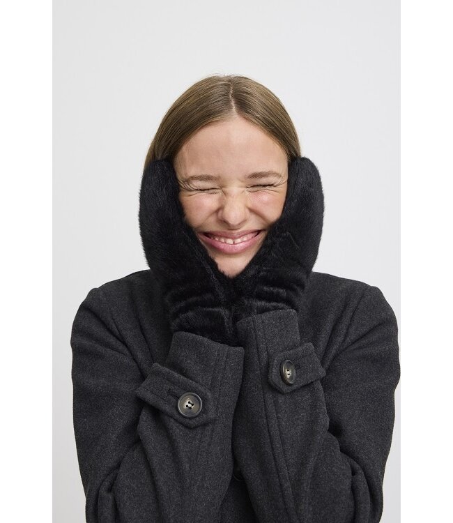 B.Young Wolfie Gloves