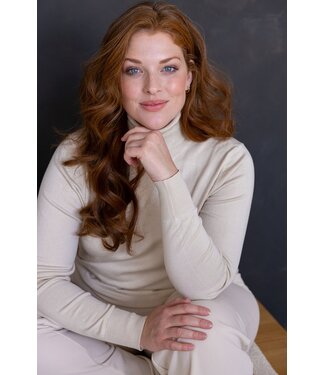 Base Level Curvy Base Level Curvy Yuena Pull Light Beige