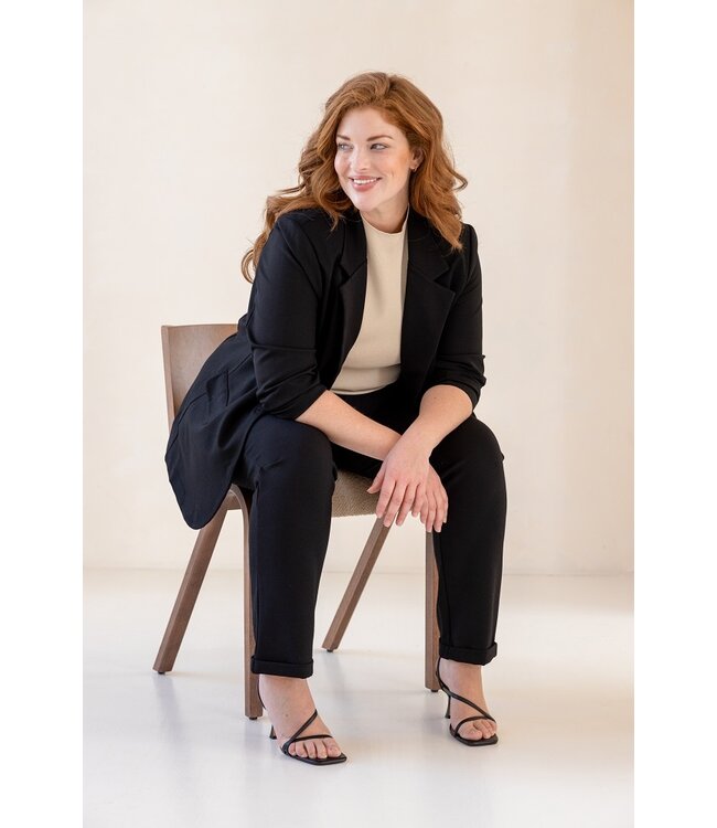 Base Level Curvy Aya Blazer