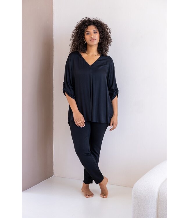 Base Level Curvy Yanina Blouse