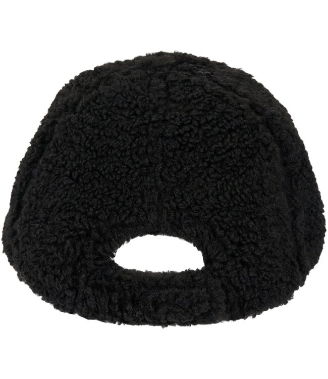 Marta Du Chateau Cap