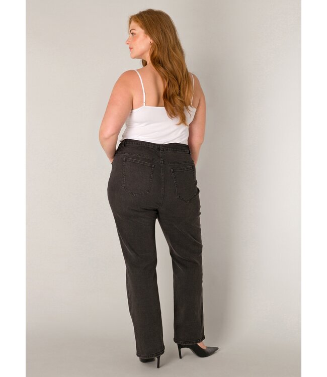 Base Level Curvy Yelina Lace Top White