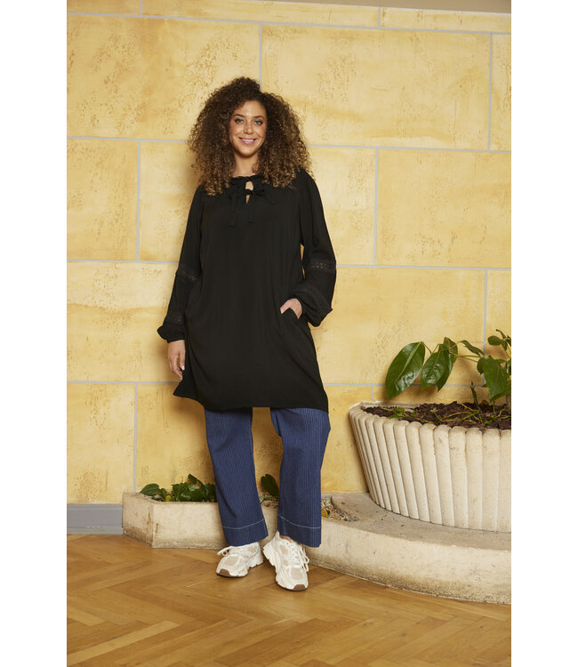 Zhenzi Emry Tunic Black