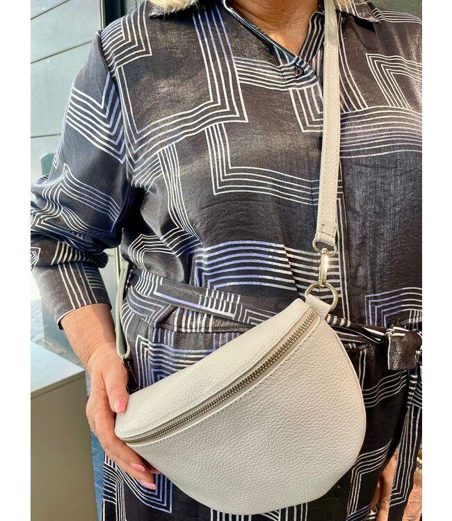 Yest Curve Florence Dress Dark Navy