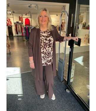 Base Level Curvy Base Level Curvy Ayla Long Cardigan Brown