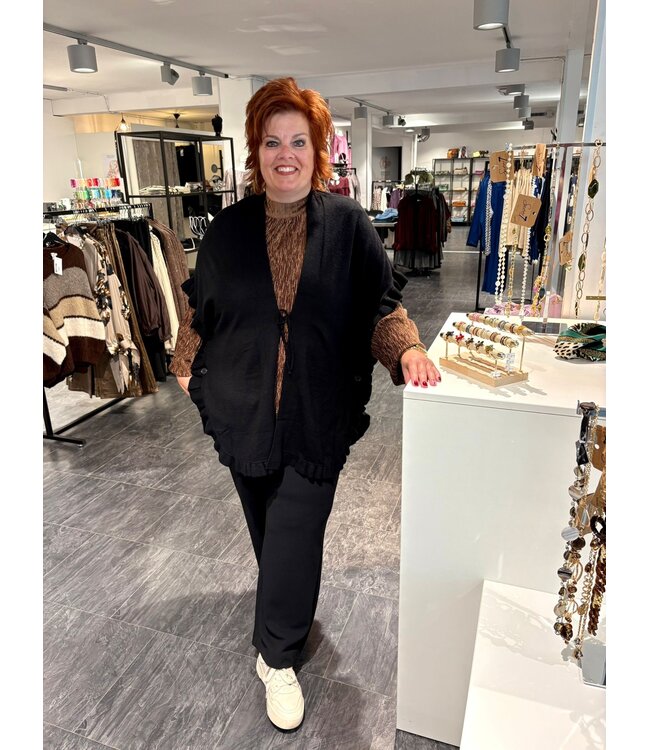 Zhenzi Kogle Poncho Black