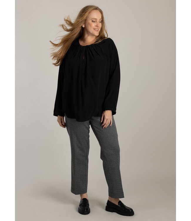 Yest Curve Hazel Blouse Black