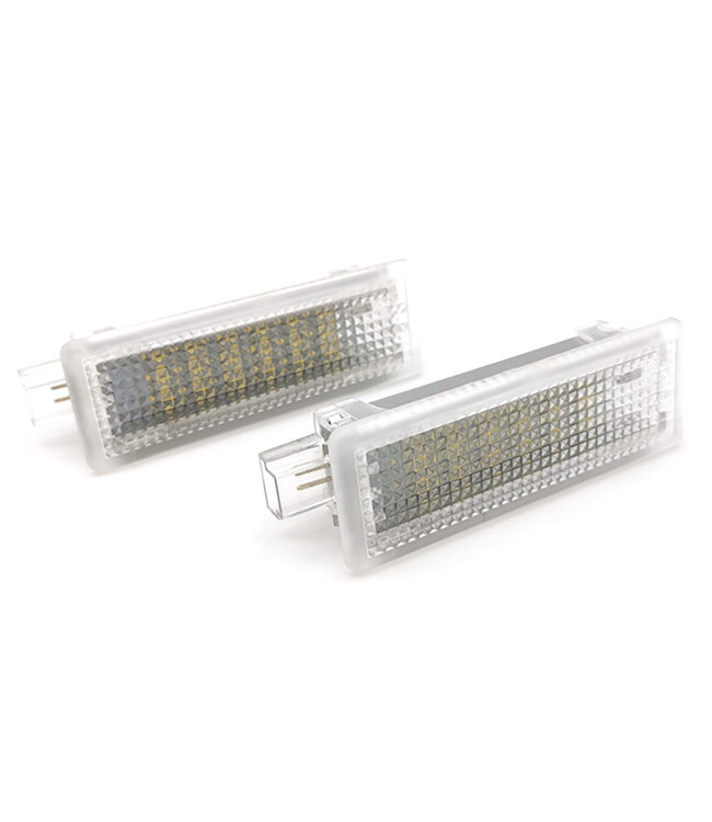 XEOD LED interieur verlichting - 6000K - Kofferbak - Deur - Voet verlichting - Plug en play - Geschikt voor: BMW - E81 - E87 - E88 - E90 - E91 - E92 - E93 - E60 - E61 - F10 - F11 - E63 - E64 - F06 - F12 - F13 - E65 - E66 - F01 - F02 - E70 - E71 - E83 - E8
