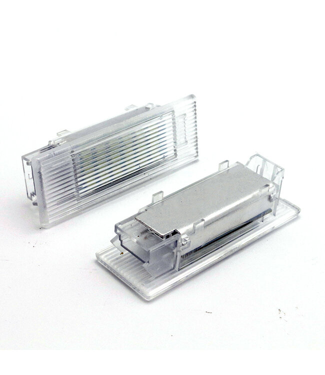 XEOD LED interieur verlichting - Kofferbak - Deur - Voet verlichting - Plug en play - Geschikt voor: BMW F20 - F21 - F30 - F31 - F34 - F32 - F10 LCI - F11 - F11 LCI - F07 LCI - F01N - F02N - F03N - F15 - E84 LCI - I01 - 2 stuks