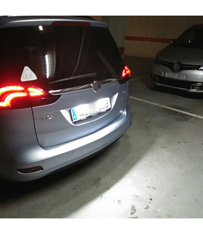XEOD LED Kentekenverlichting - Kenteken verlichting - LED Kenteken verlichting geschikt voor: Opel Astra J Sports tourer - Zafira Tourer C  - Canbus - 2 stuks 6000K