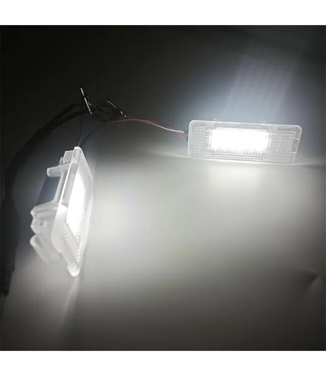 XEOD LED interieur verlichting - Wit - Deur - Voet verlichting - Plug en play - Geschikt voor: BMW 5 Serie - X5 - Z8 - 2 stuks - Canbus