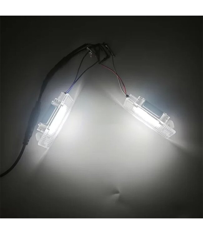 XEOD LED interieur verlichting - Wit - Deur - Voet verlichting - Plug en play - Geschikt voor: BMW 5 Serie - X5 - Z8 - 2 stuks - Canbus