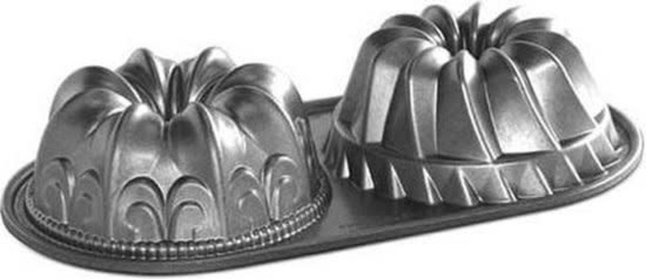 Nordic Ware Bundt Duet Nordic Ware Bundt Duet