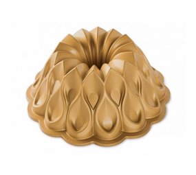Nordic Ware Crown Bundt Nordic Ware Crown Bundt