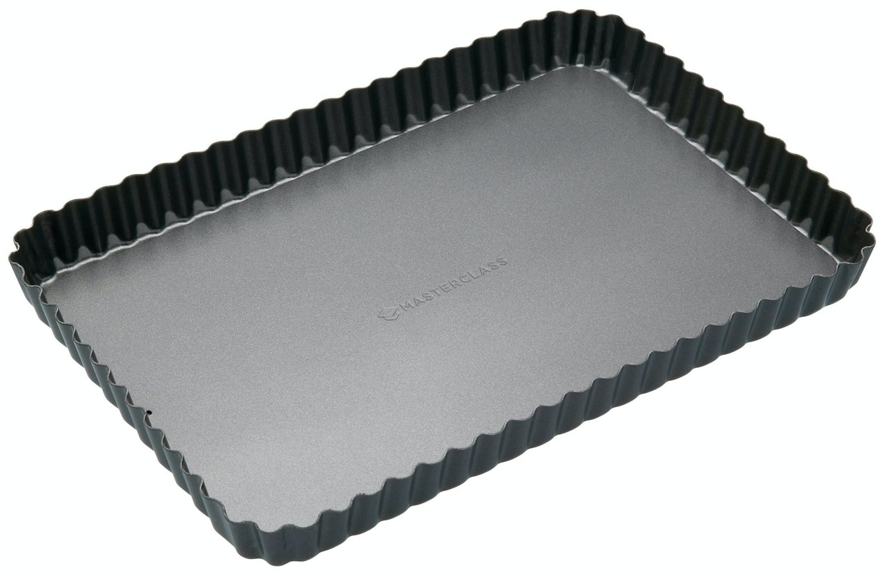 Masterclass Loose-bottom non-stick rectangular quiche pan 31x21cm