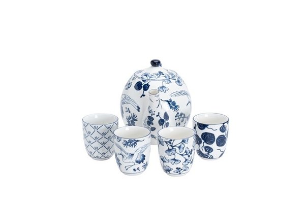 Tokyo Design Studio Teapot 1.3L with 4 cups of 170ml in gift box Tokyo Design Studio Teapot 1.3L with 4 cups of 170ml in gift box