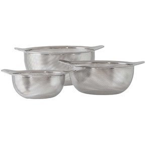 Strainers & Colanders Strainers & Colanders