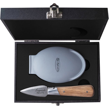 Laguiole style de vie Oyster knife with oak handle and hand guard in gift box