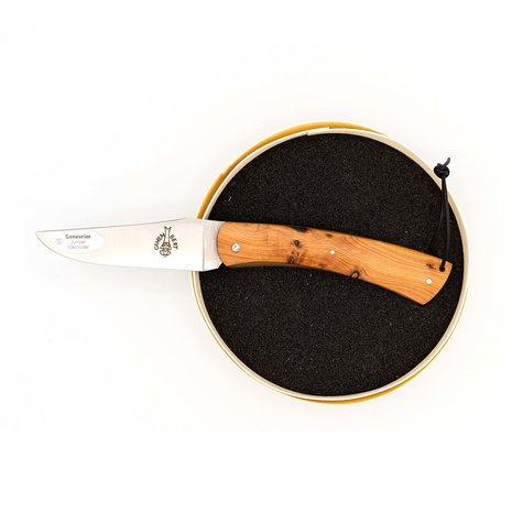 Laguiole en Aubrac Camembert knife juniper wood Laguiole en Aubrac Camembert knife juniper wood