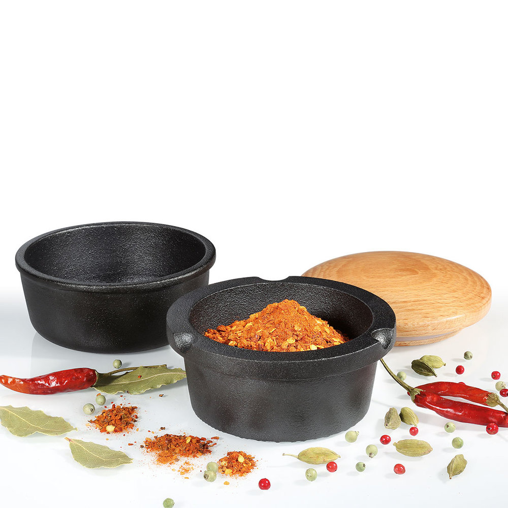 Zassenhaus Cast iron XL herb grinder with wooden lid Zassenhaus Cast iron XL herb grinder with wooden lid