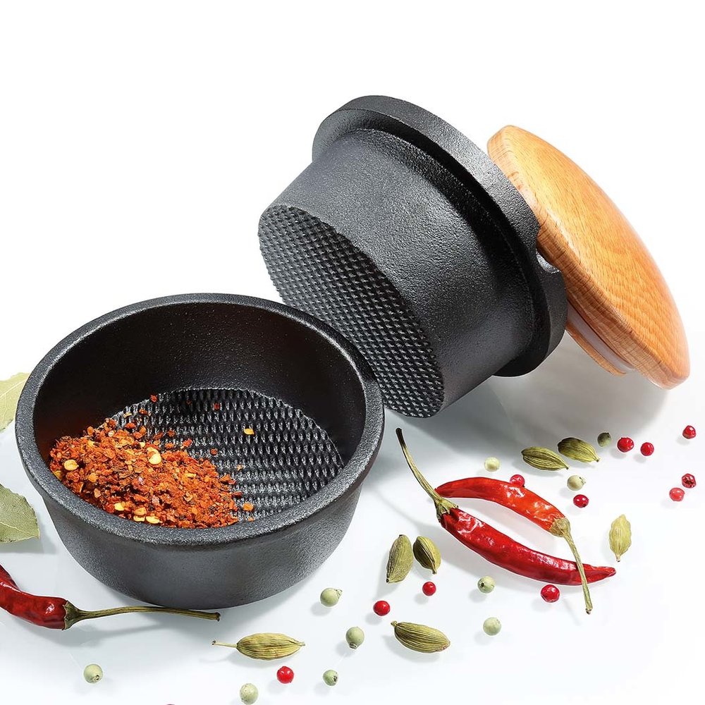 Zassenhaus Cast iron XL herb grinder with wooden lid Zassenhaus Cast iron XL herb grinder with wooden lid