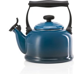 Le Creuset Tradition kettle 2.1L deep teal Le Creuset Tradition kettle 2.1L deep teal