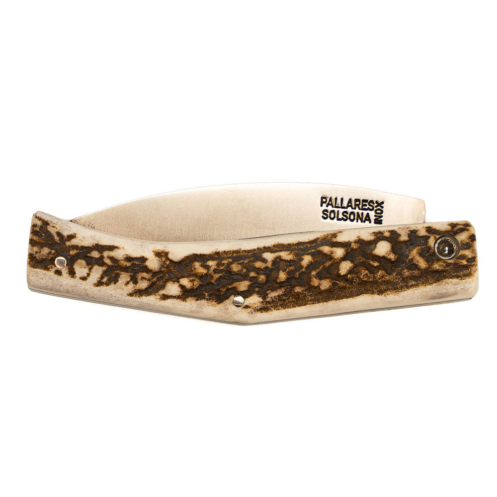 Pallares Solsona Busa rvs 8cm klapmes hertenhoorn ongepolijst Pallares Solsona Busa rvs 8cm klapmes hertenhoorn ongepolijst