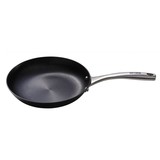 Skottsberg Lightweight cast iron frying pan 24cm Skottsberg Lightweight cast iron frying pan 24cm