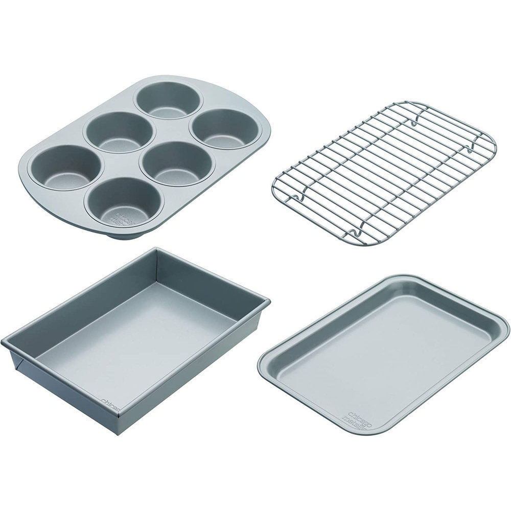 Chicago Metallic 4-piece non-stick baking tin set Chicago Metallic 4-piece non-stick baking tin set